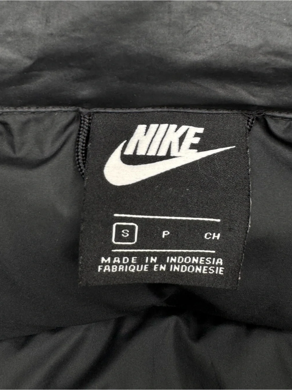 Nike Men’s Down Fill Puffer Vest S Black Insulated 928859